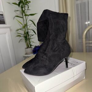 Elegant Black Suede Women's knee Boots